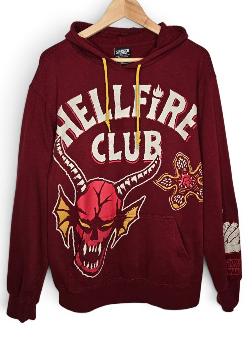 Stranger Things Hellfire Club Hoodie Mens Red Chunky Devil Graphic Pullover L